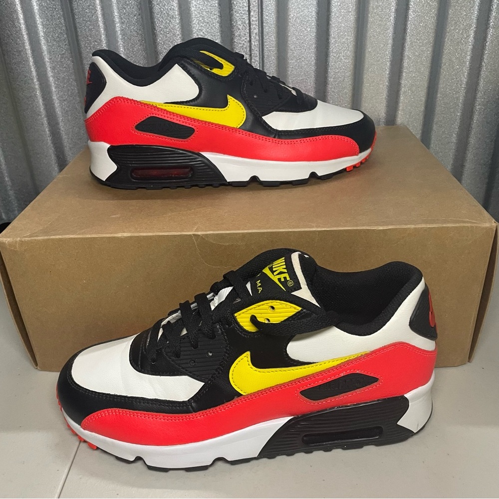 Nike air max 90 white yellow black crimson 7Y 833412-120